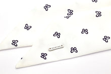 画像をギャラリービューアに読み込む, Femiee papillon logo scarf ｜Femiee（フェミー）
