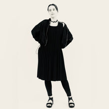 画像をギャラリービューアに読み込む, T-Prati 5　ブラック × 肩配色 Red　2Way Pratique Dress
