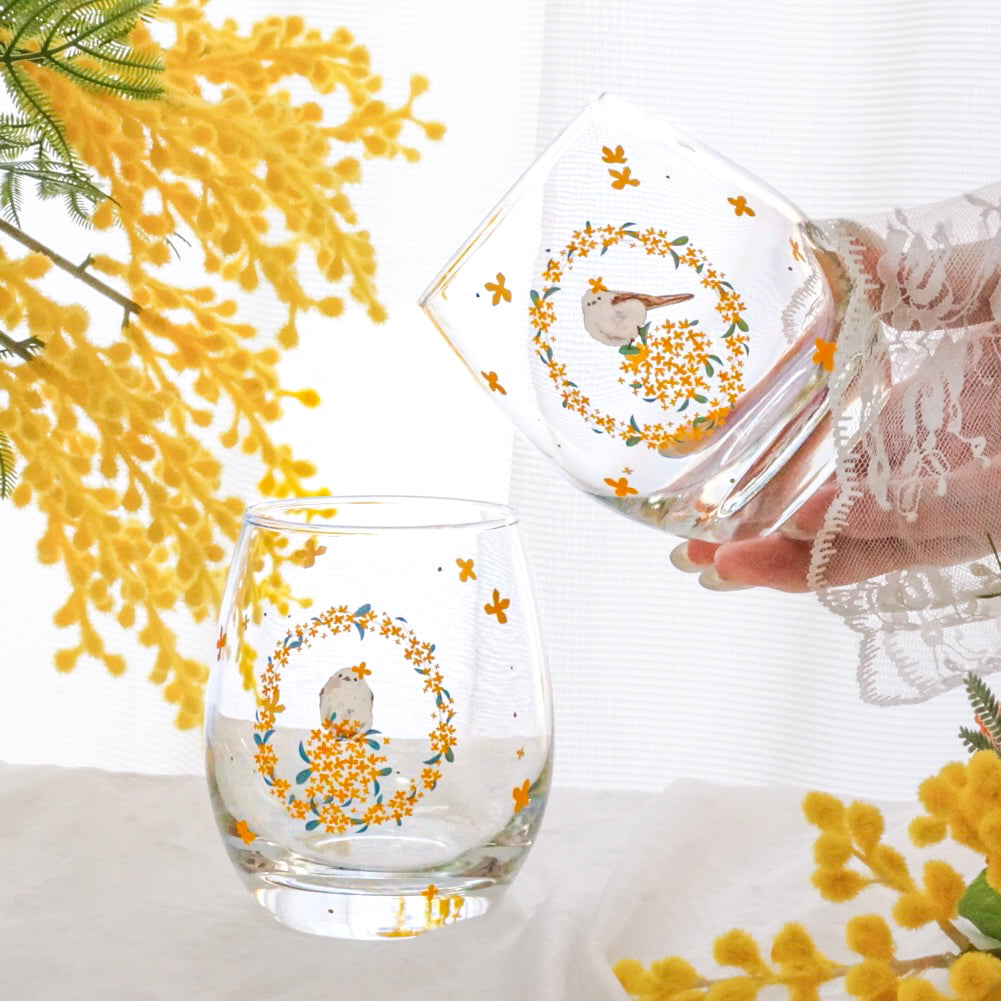 金木犀とシマエナガの花びら舞うグラス｜Blanche Neige By ちょこにゃん（ブランシュネージュバイチョコニャン）