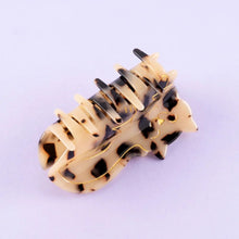 画像をギャラリービューアに読み込む, 【Coucou Suzette】Tabby Cat Hair Claw｜CHUPETERIA（チュペテリア）
