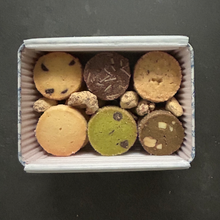 画像をギャラリービューアに読み込む, 幸せを贈る、おめでとうのクッキー缶｜ATELIER CHUCOLA（アトリエチュコラ）
