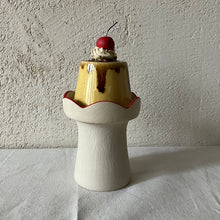 画像をギャラリービューアに読み込む, 陶器のプリン印鑑入れ｜とうげい hanaga（トウゲイ　ハナガ）
