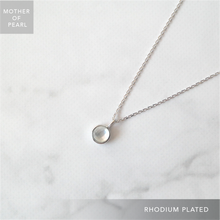 画像をギャラリービューアに読み込む, マザーオブパール ネックレス（シルバー925／ロジウムプレーティング）｜SMUK（スムーク）
