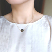 画像をギャラリービューアに読み込む, 大人ハートネックレス(コッパーカルサイトオブシディアン× シェル)｜SAKURA jewelry（サクラジュエリー）
