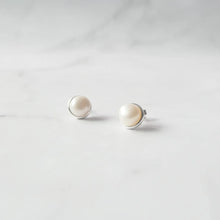 画像をギャラリービューアに読み込む, パール スタッドピアス（シルバー925）｜SMUK（スムーク）
