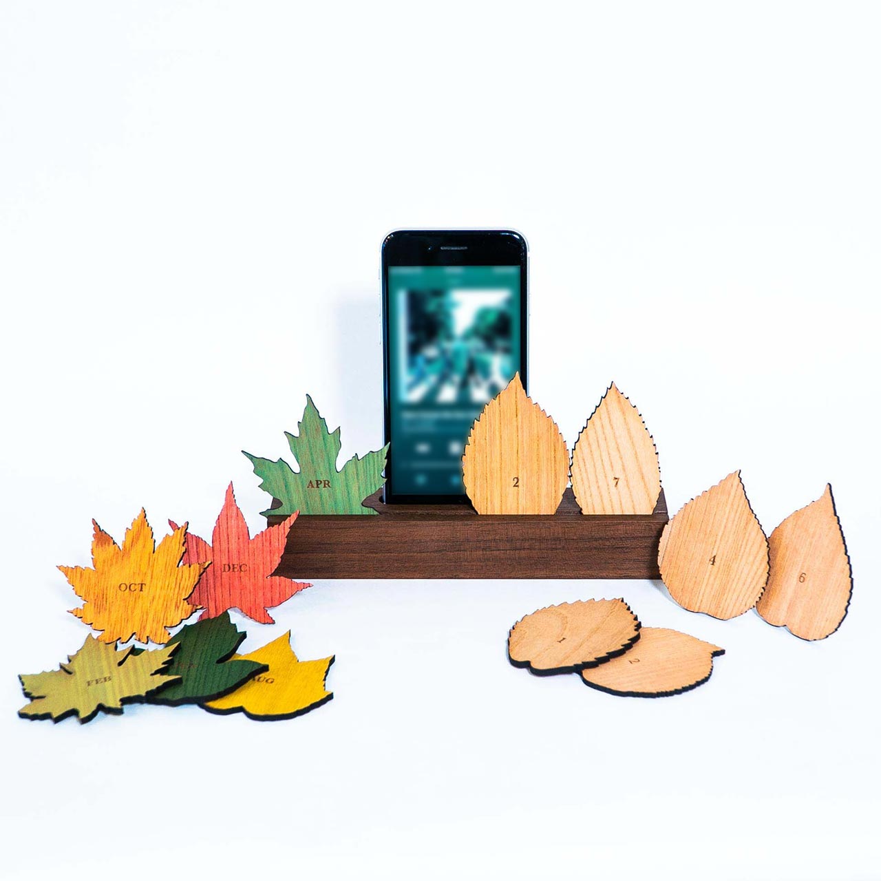 木製iPhoneスティックスピーカー　トキノハ - Perpetual Calendar -｜WOODWORK CENTER（ウッドワークセンター）