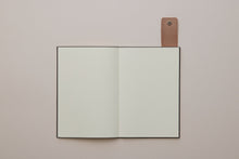 画像をギャラリービューアに読み込む, Hardcover Notebook / Charcoal +Leather storaps｜ANTORA（アントラ）
