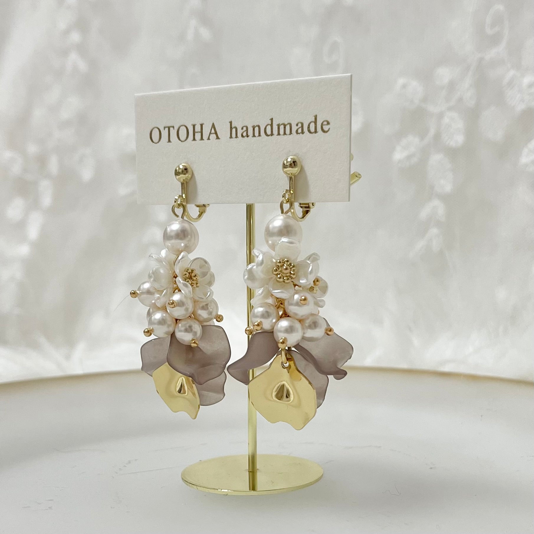 小さなお花と花びらピアス/イヤリング｜OTOHA handmade（オトハハンドメイド）