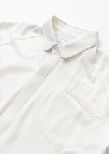 画像をギャラリービューアに読み込む, Round pockets Shirt / WHT｜dodot.（ドドット）
