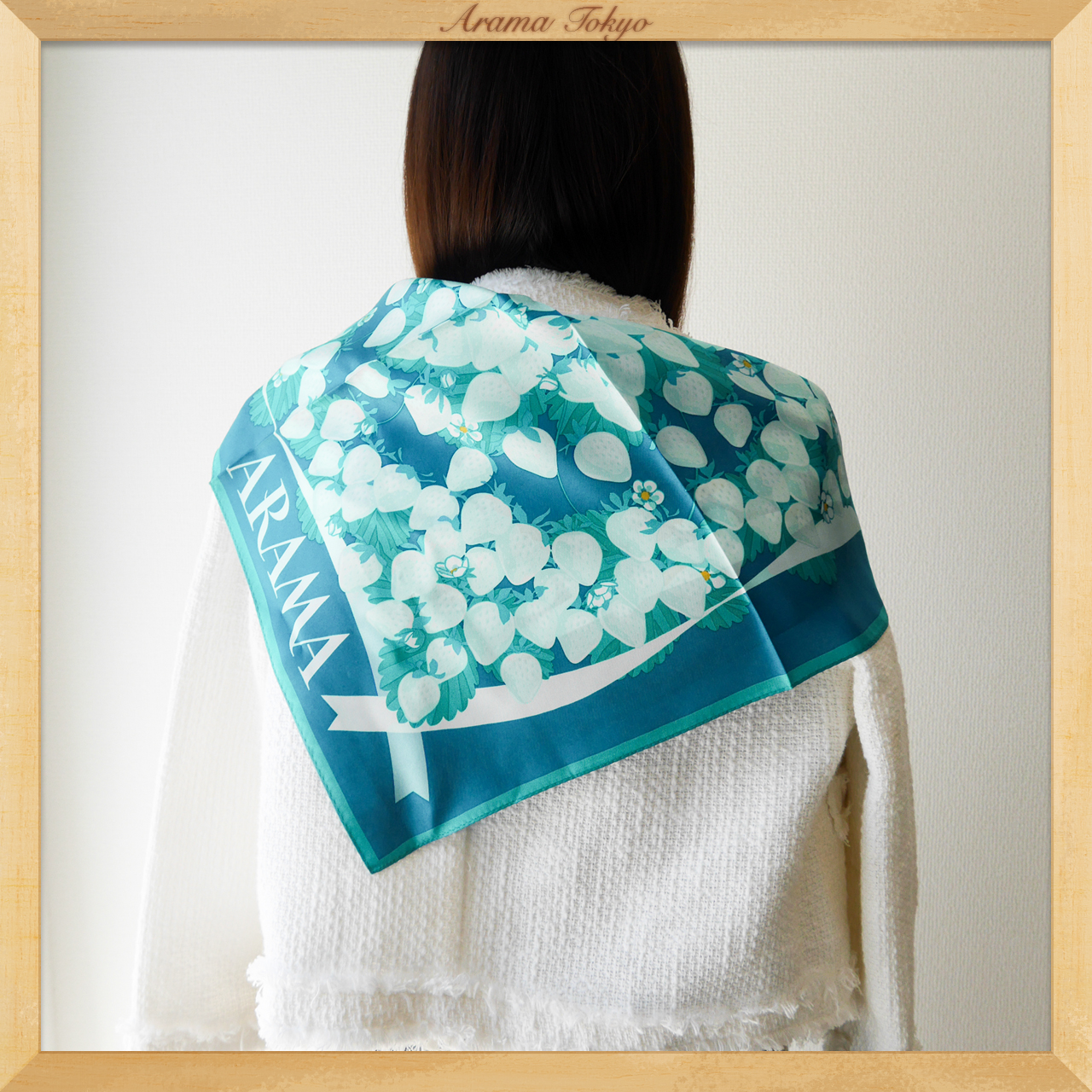 匿名配送！Hazama アイシャドウパレット　スカーフ 匿名配送！Hazama アイシャドウパレット スカーフ 蜂の巣パレット