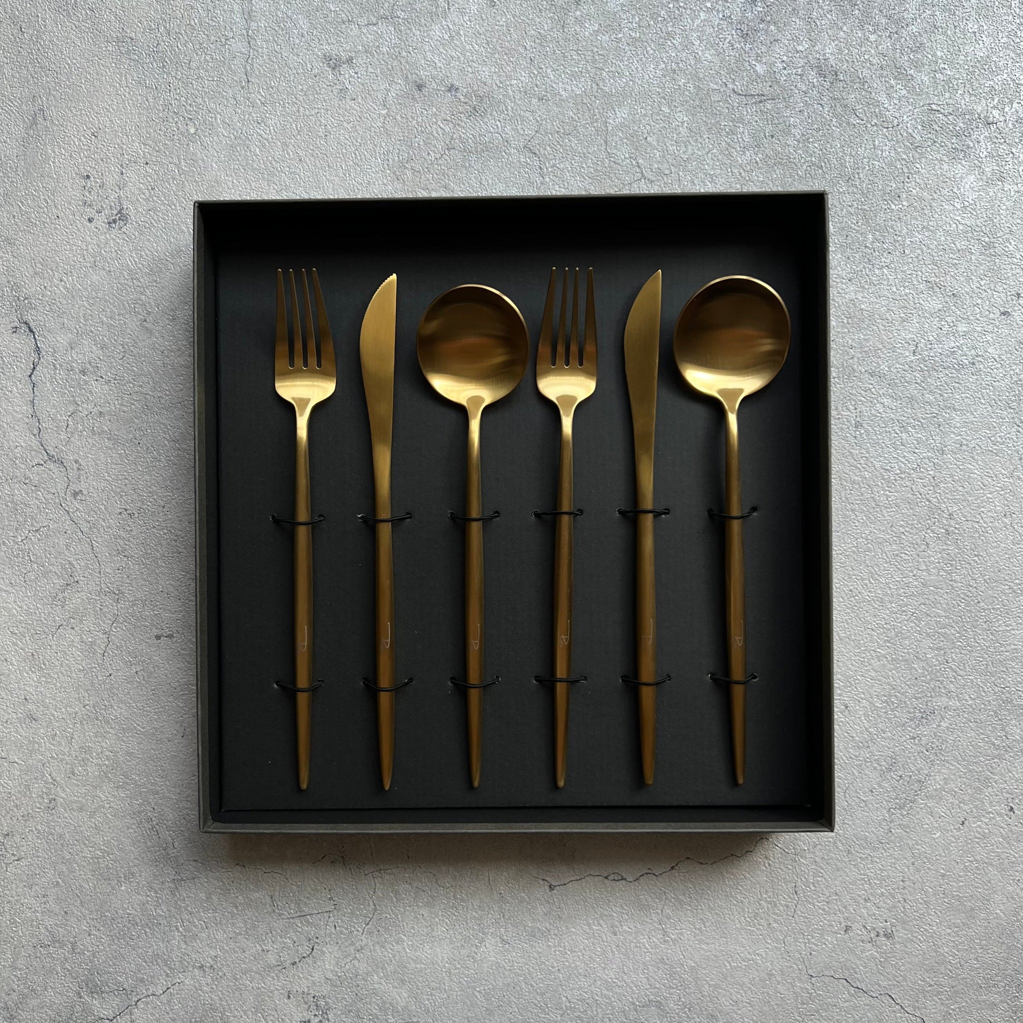 カトラリーセット　Rim リム　カラトリーレスト　スプーン　フォーク　ナイフ Dinner Series Gift Box｜Rim（リム） – CHOOSEBASE SHIBUYA