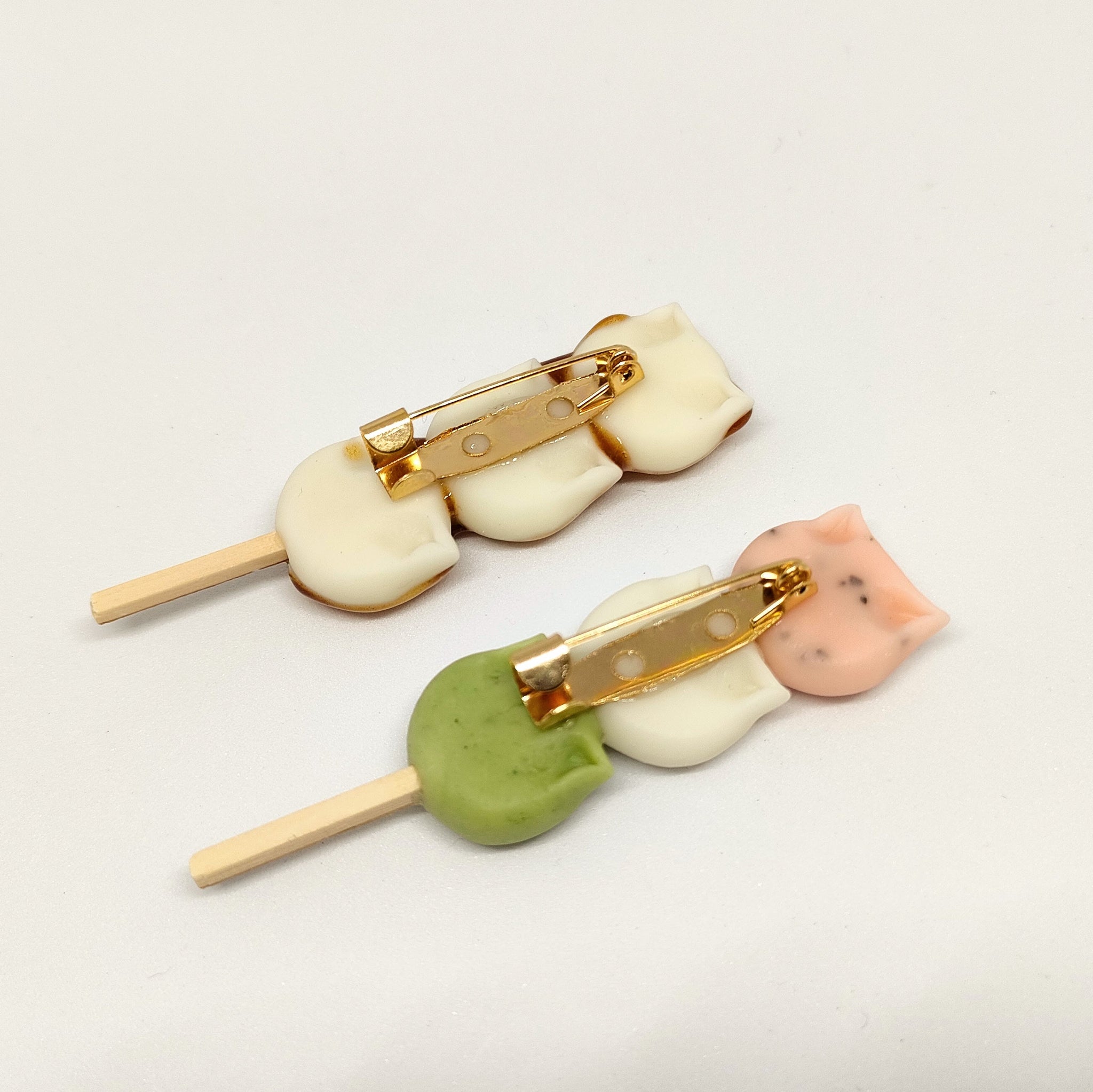 ねこ団子のブローチ｜ねこどんぶり – CHOOSEBASE SHIBUYA