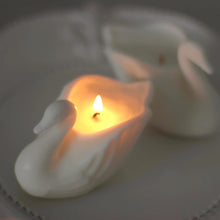 画像をギャラリービューアに読み込む, Swan candle｜Chancy candle（チャンシーキャンドル）
