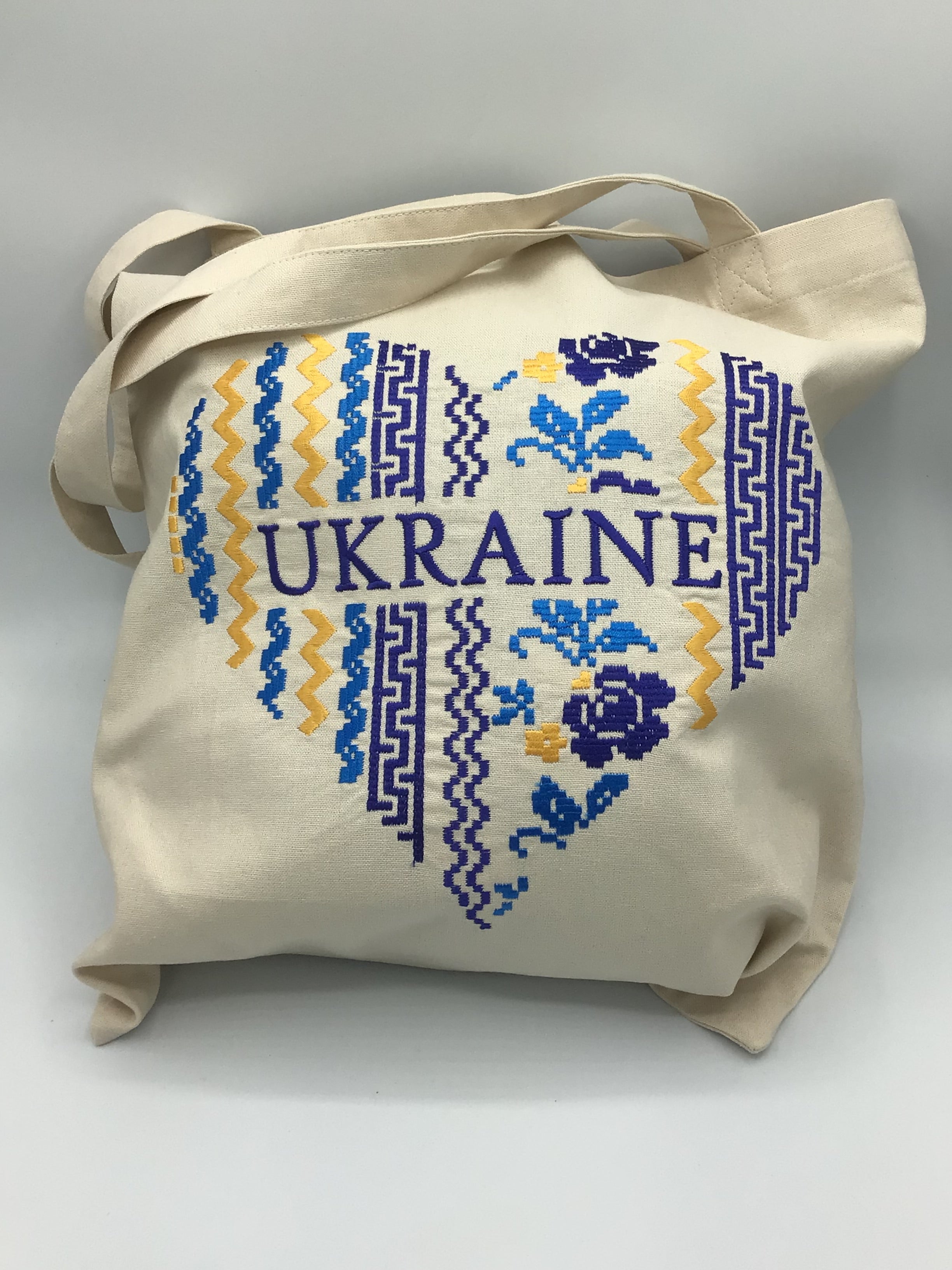 トートバッグ｜Ukrainian Embroidery Wear ”Mavka”（ウクライナシシュウノアパレル　マウカ）