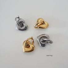 画像をギャラリービューアに読み込む, Chunky heart pierce silver ピアス イヤリング ｜ LUNACHIC（ルナシック）
